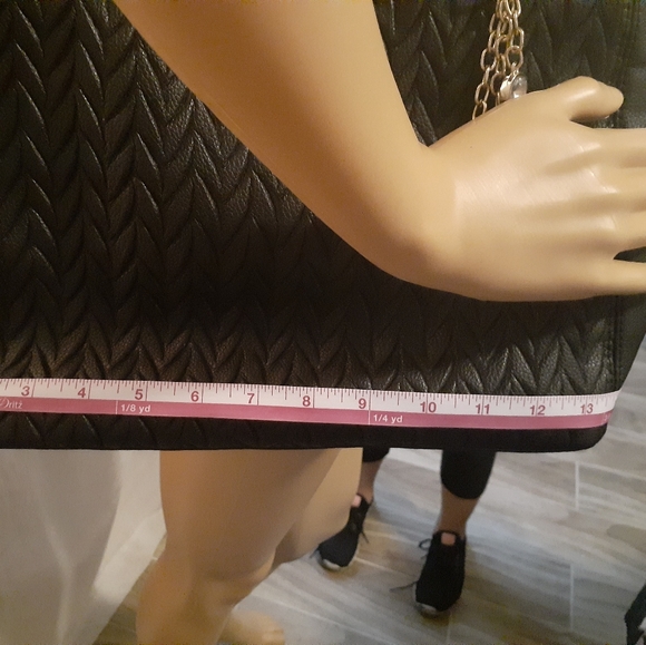 Andrew Marc - Picture 5 of 5